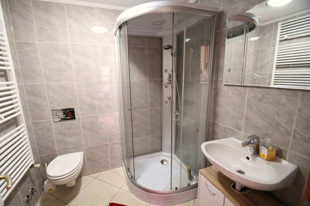Apartment Mirjana 2 Rijeka Bagian luar foto